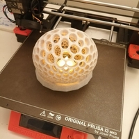 Voronoi lamp - Thumbnail 7