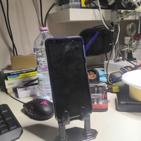 Single Universal Smartphone's Base - Thumbnail 2