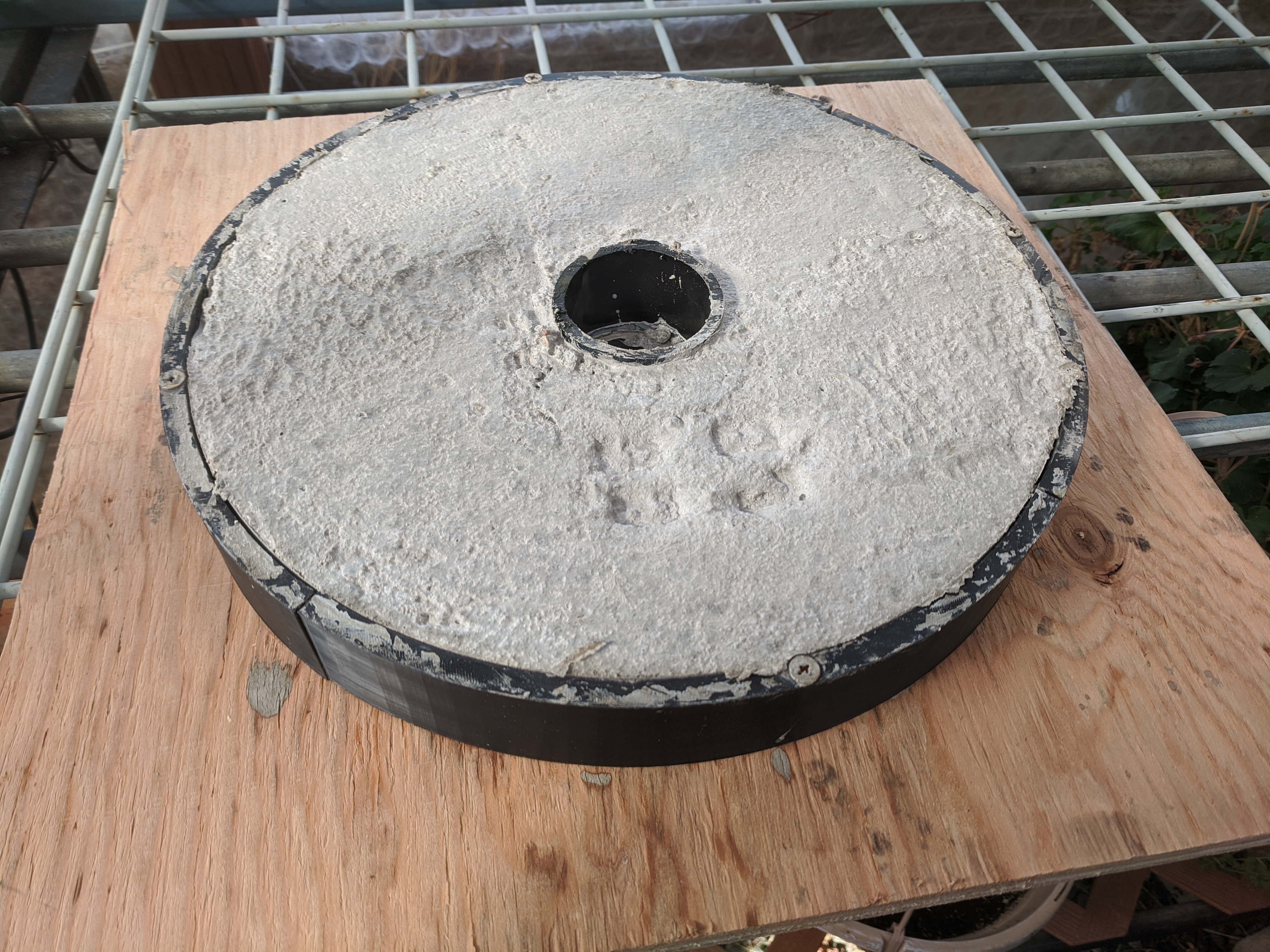 Concrete Weight Plates Molds Large 20kg/45lbs Medium 10kg/25lbs Small  5kg/10lbs Veniceweights -  Finland