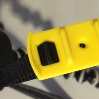 Slim Sony 49mm Lens Cap Strap Mount Holder - Thumbnail 3