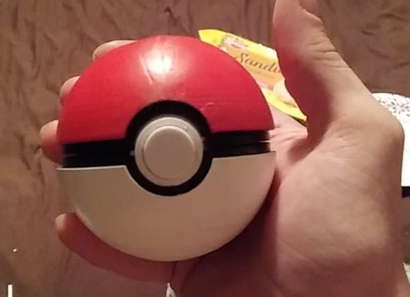 Functional Poké Ball 