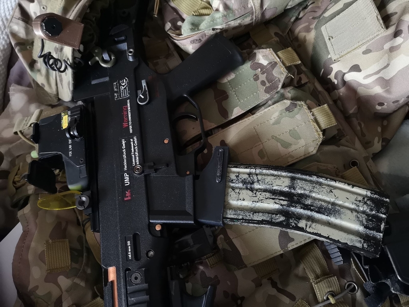 UMP adapter to M4 mag