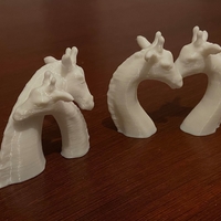 A Giraffe figurine- send a hug/kiss in COVID-19 - Thumbnail 2