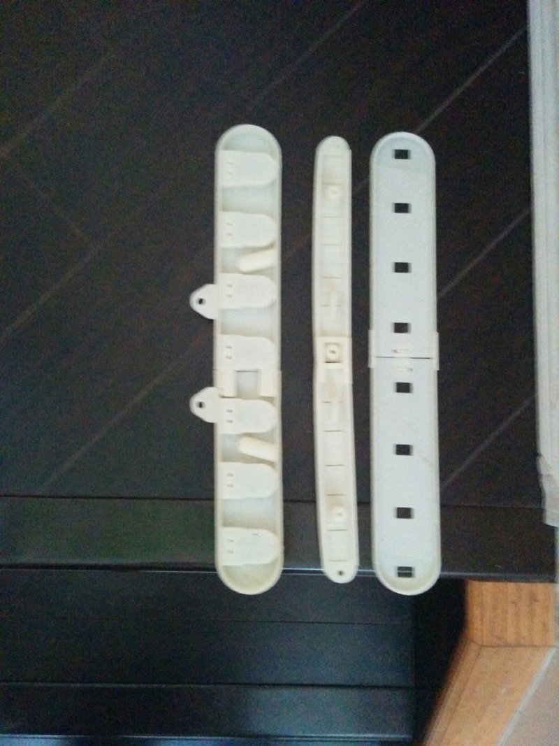 Fluorescent light fixture