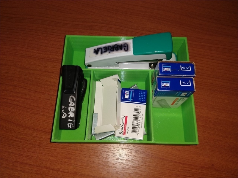 Caja abrochadora