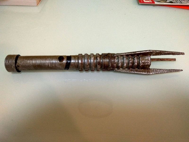 StarWars Sith Stalker Lightsaber