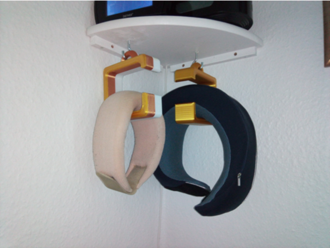 Nick Pillow Holder