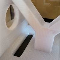 Sturdy chair - Thumbnail 2