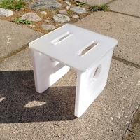 Sturdy chair - Thumbnail 3