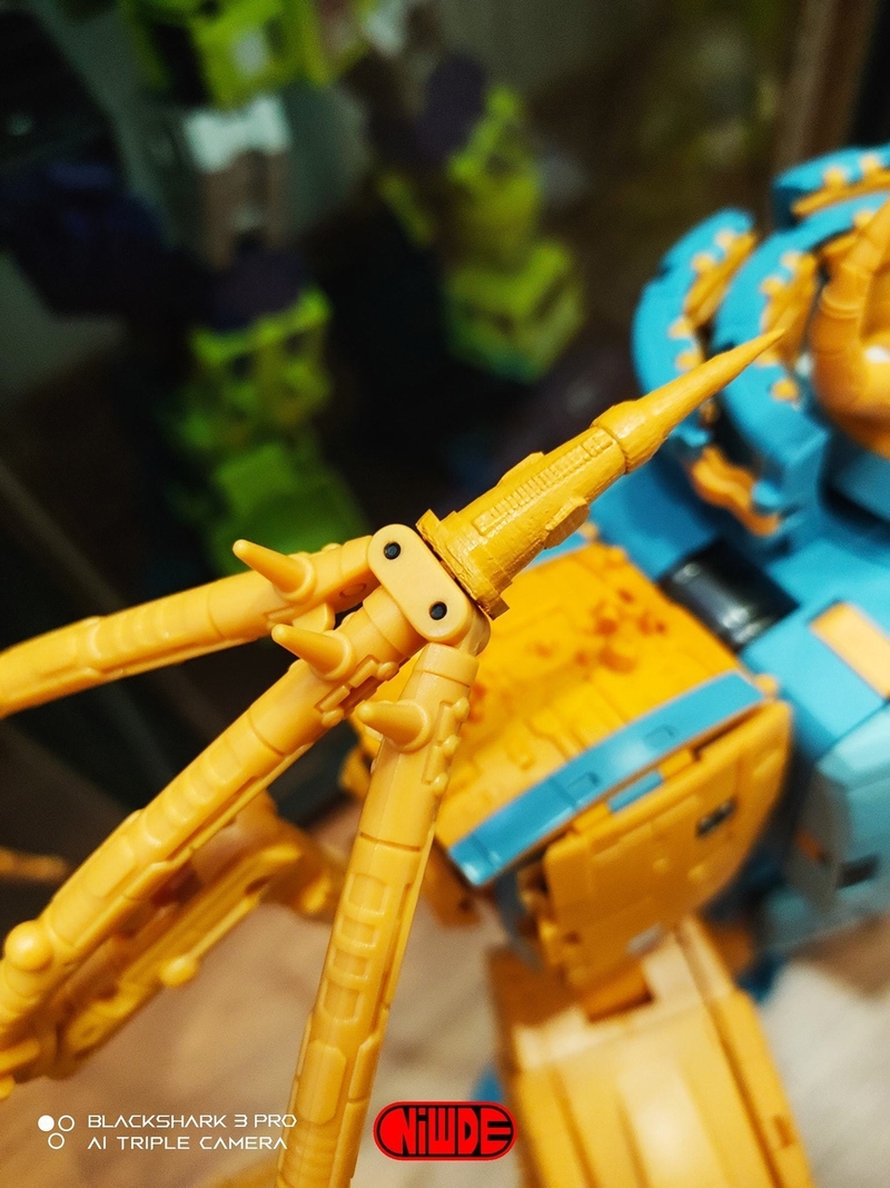 Cell Studio 01 - Unicron Spike Add on (Big Wings)