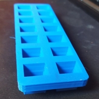 Ice-Cube Tray / Bac à Glaçon - Thumbnail 1