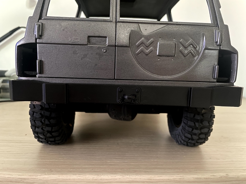 Suite Patrol Y60 rc 1:10