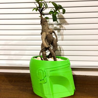 Mandalorian flower pot  - Thumbnail 2