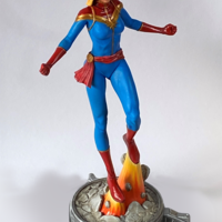 Captain Marvel 6th Scale Figurine/Statue (Main) - Thumbnail 6