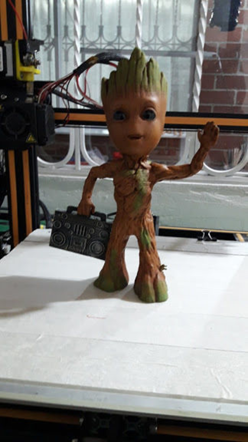 Groot con grabadora 3D model - Pinshape