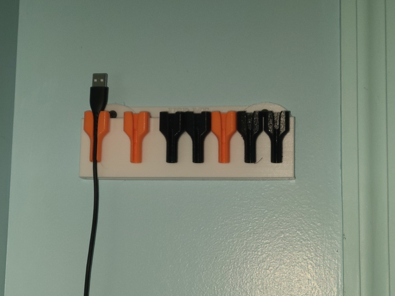 USB ME Shelf Wire Storage