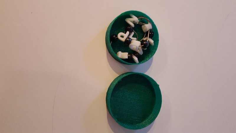 NinjaFlex pocket container