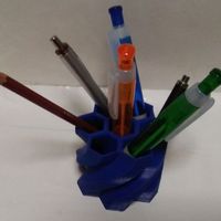 Twisted penholder - Thumbnail 1