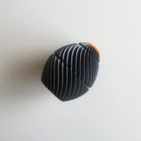 Twirl Vase 37 - Thumbnail 2