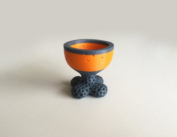 Voronoi Norman Vase 1