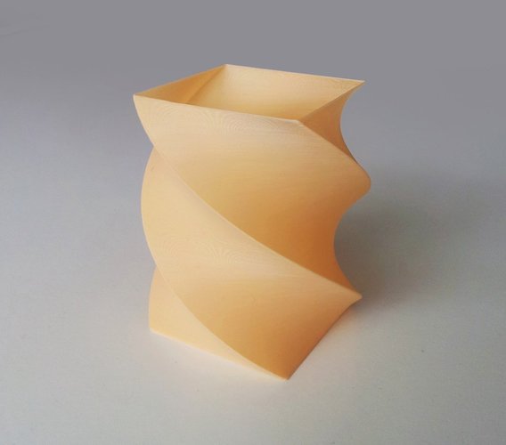  Simple Twisted Vase 1 3D Print 45088