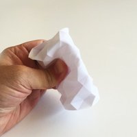 Poly Vase 3 - Thumbnail 2