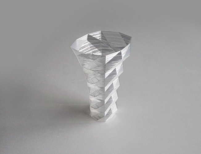 Poly Vase 2 3D Print 45117