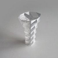 Poly Vase 2 - Thumbnail 1