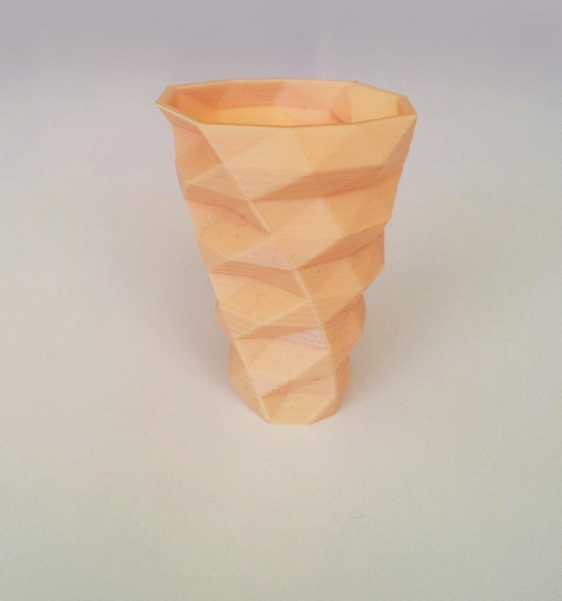 Poly Vase 7