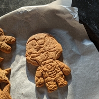 Iron Man XL Cookie Cutter - Thumbnail 5