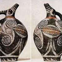 Kamares Pitcher - Thumbnail 4