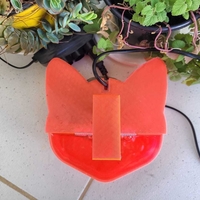 CAT DRINKING FOUNTAIN - Thumbnail 1