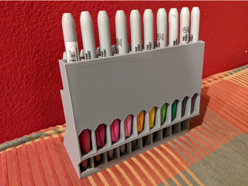 Pen Holder DesignApp