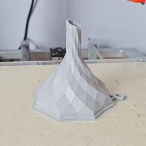 Twisted diamond funnel 3D Print 475225