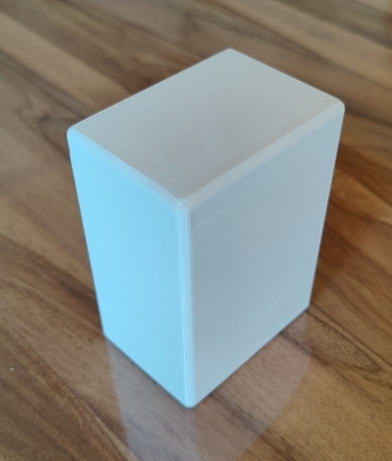 Box for 6 x 12gr Co2 Cartridge with magnets.