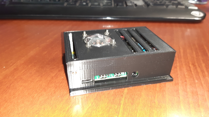 Socket case for Raspberry Pi 4 with fan 3D Print 477633