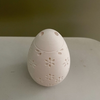 Easter Egg with flower petals  - Thumbnail 4