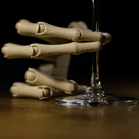 The skeleton Hand - Thumbnail 5