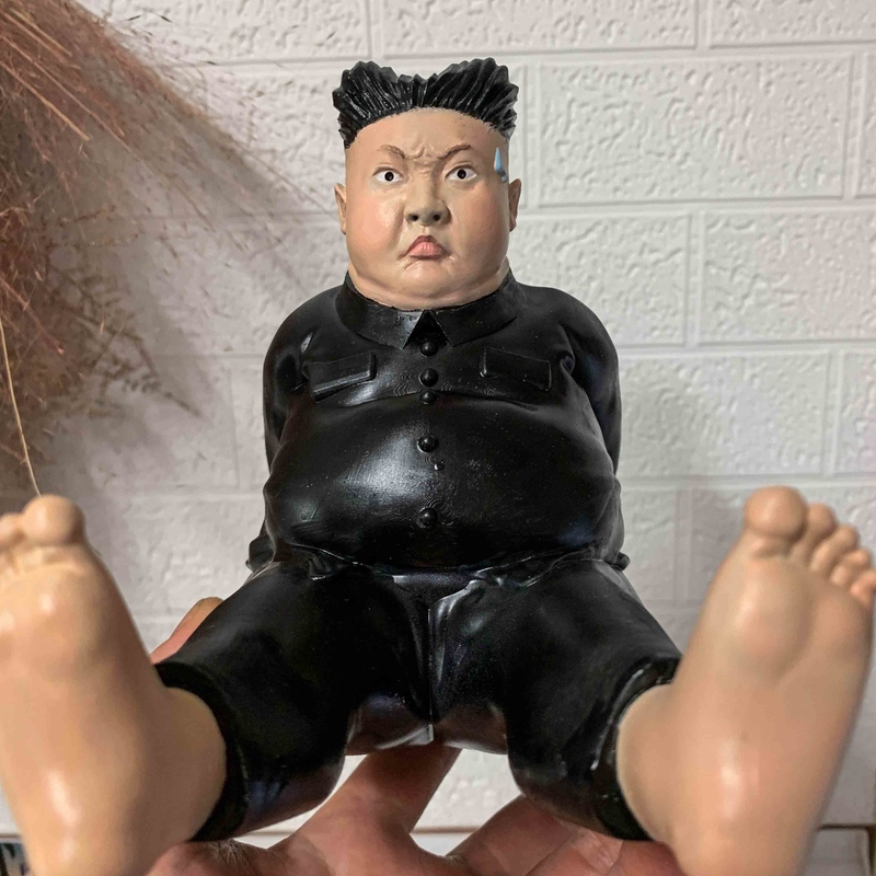 Kim Phone Stand - NO SUPPORT