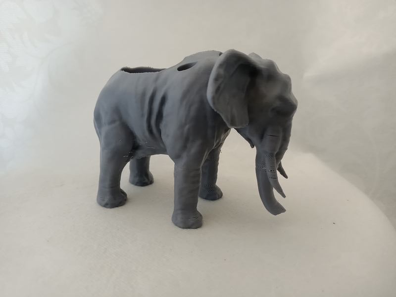 DESK TIDY - ELEPHANT
