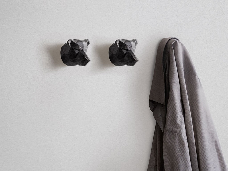 3D MODEL - POLLY - INTERIOR HOOK B E A R