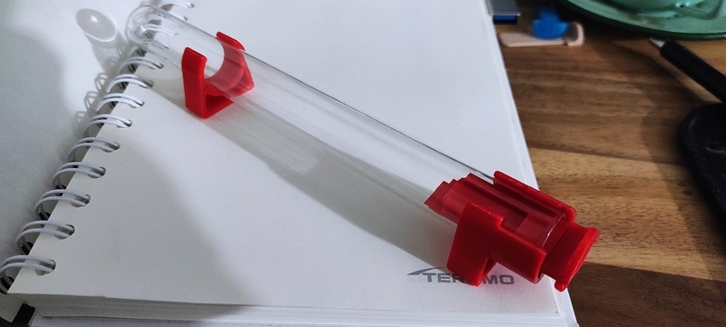 Test tube ant feeder