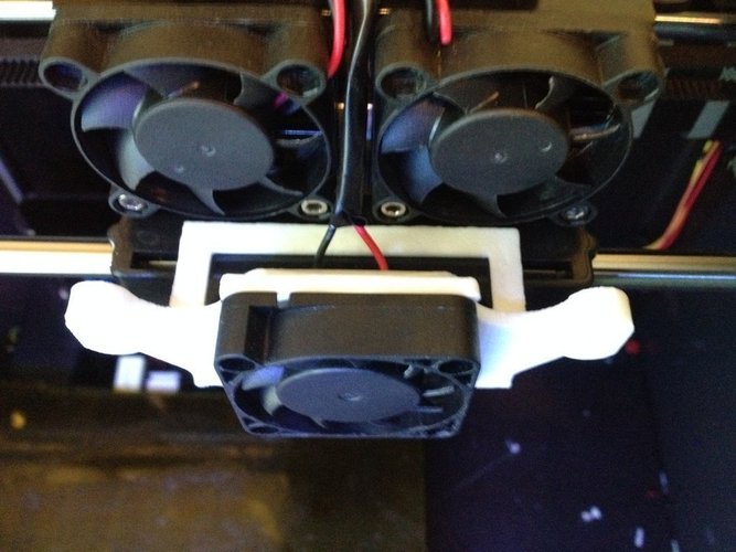 Bracket for Active Cooling Fan Duct by thruit00 3D Print 49130