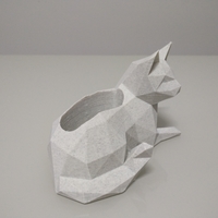 Low Poly Cat vase/planter - Thumbnail 1
