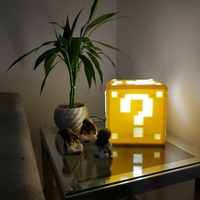 Mario Surprise Box Light Lamp - Thumbnail 2
