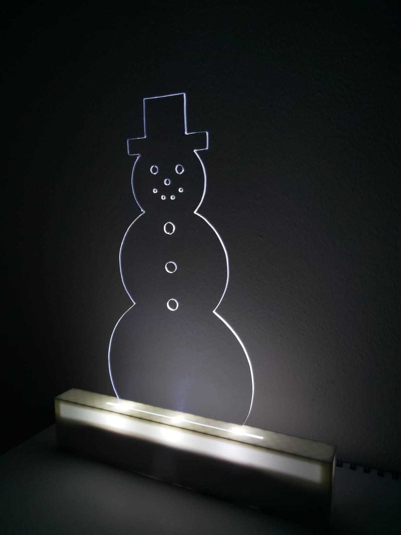 Snowman lamp