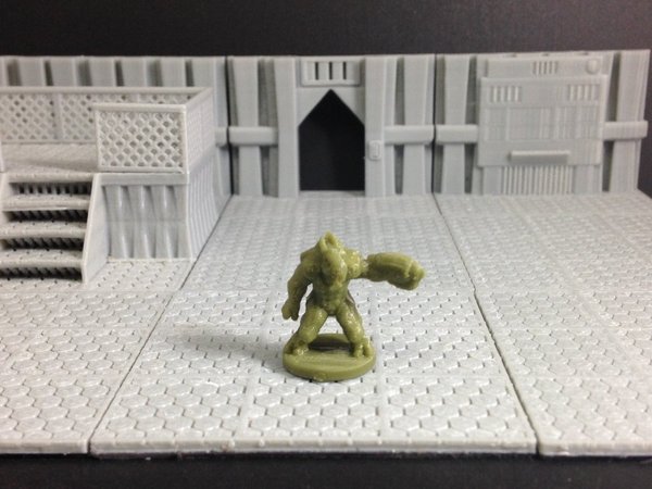Xyn (Random Alien in 18mm scale)