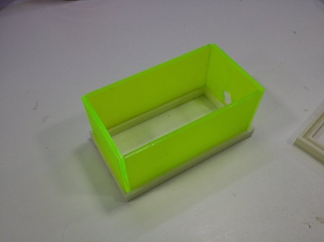 Simple plug and construct box with acrylic walls 3D Print 50481