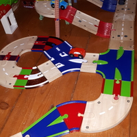 BigJigs wooden roadway crossings and junctions - Thumbnail 3