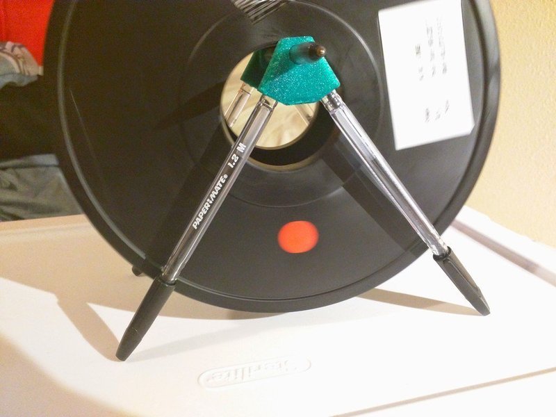 Simple Pen Based Spool Holder